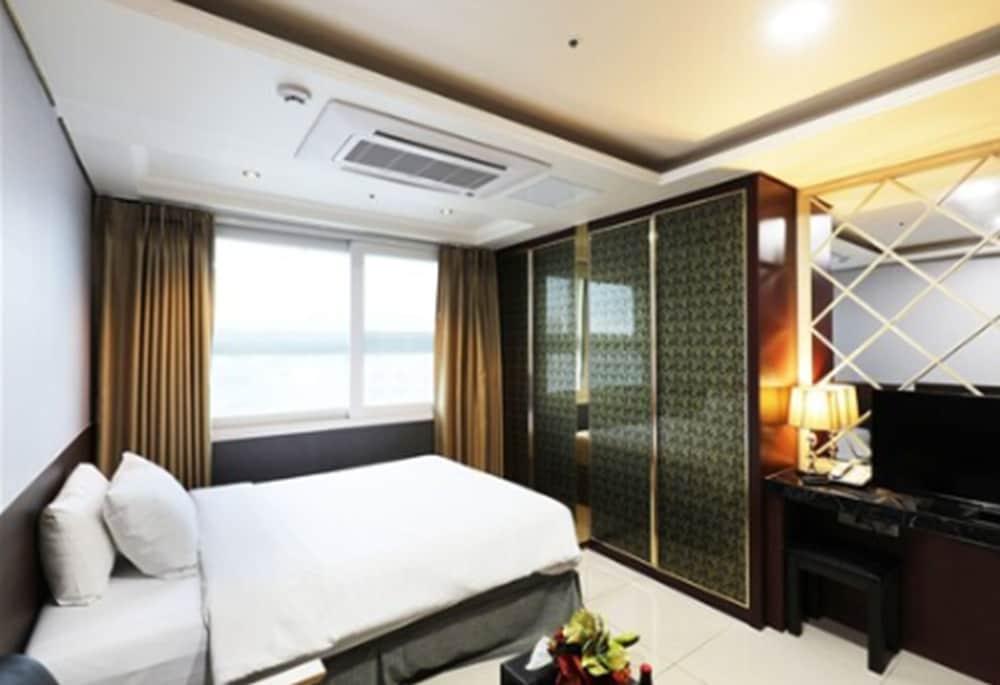 Intercity Seoul Hotel Экстерьер фото